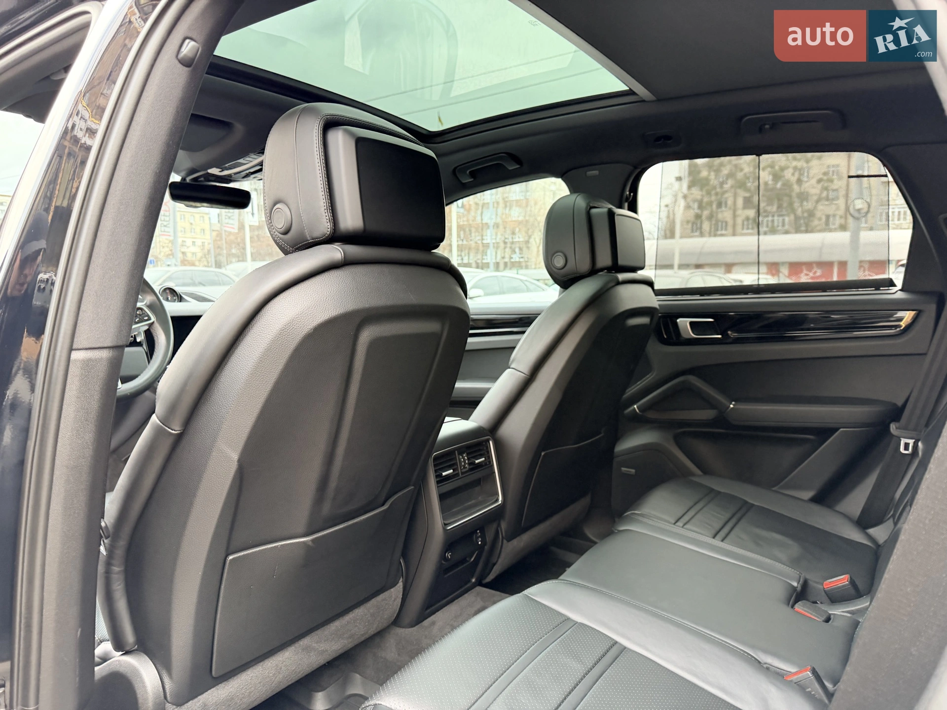 2019 Porsche Cayenne - мініатюра 29