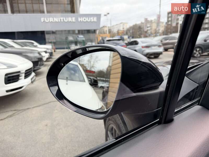 Позашляховик / Кросовер Porsche Cayenne 2019 в Києві