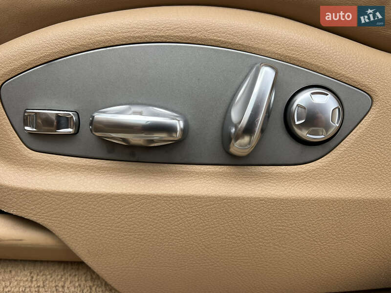 Внедорожник / Кроссовер Porsche Cayenne 2012 в Днепре