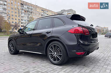 Внедорожник / Кроссовер Porsche Cayenne 2011 в Днепре