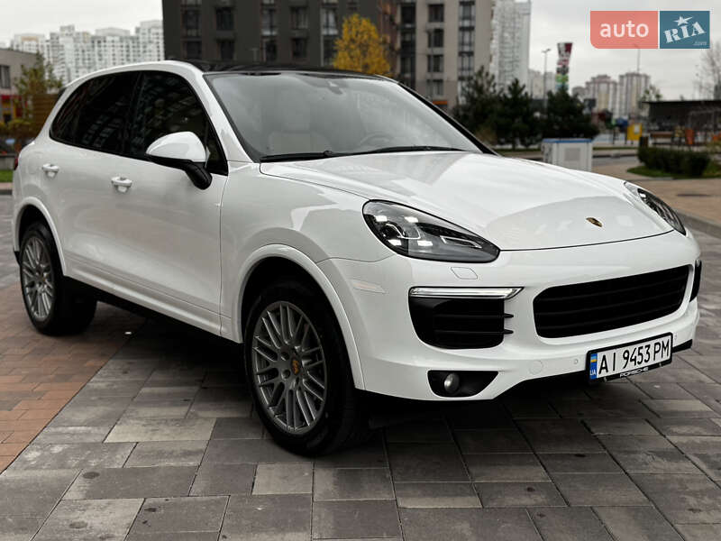 Внедорожник / Кроссовер Porsche Cayenne 2017 в Киеве