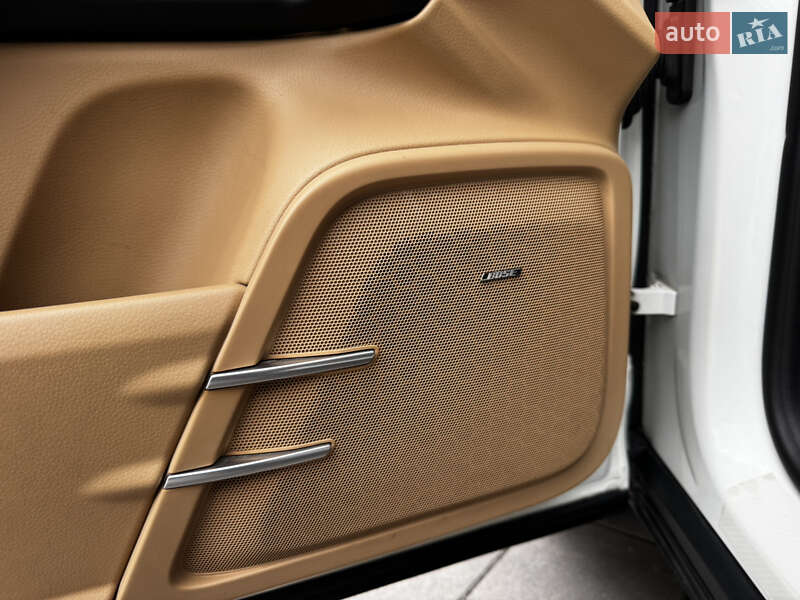 Внедорожник / Кроссовер Porsche Cayenne 2017 в Киеве