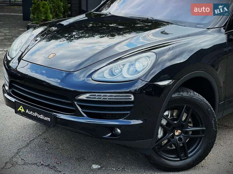 Внедорожник / Кроссовер Porsche Cayenne 2013 в Киеве