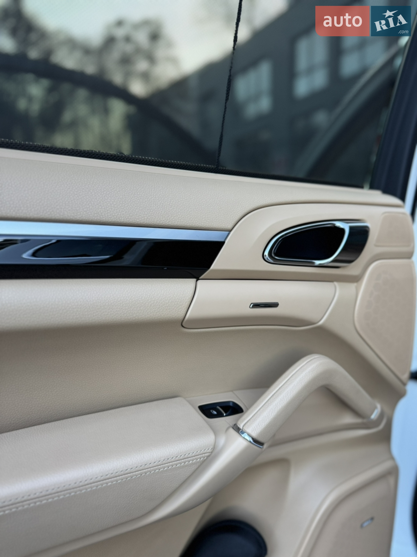 2014 Porsche Cayenne - мініатюра 23