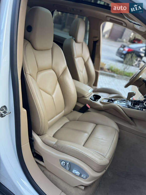 Позашляховик / Кросовер Porsche Cayenne 2014 в Вінниці