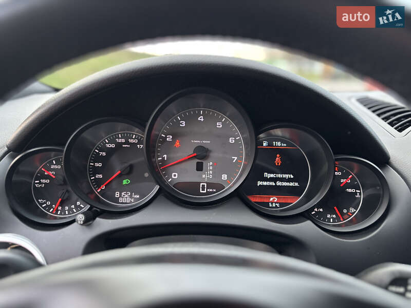 Позашляховик / Кросовер Porsche Cayenne 2013 в Києві