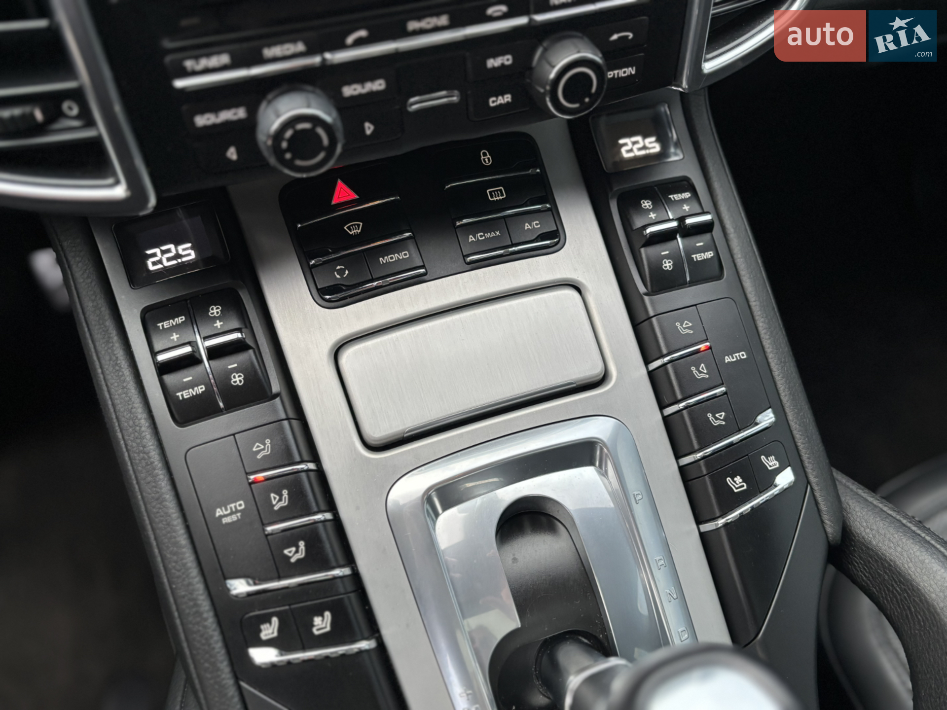 2013 Porsche Cayenne - мініатюра 17