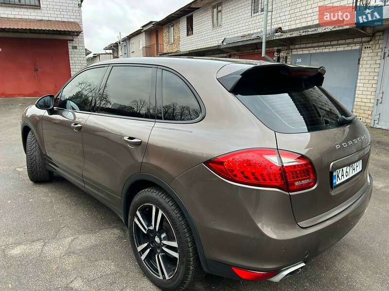 Внедорожник / Кроссовер Porsche Cayenne 2012 в Киеве фото 8 Внедорожник / Кроссовер Porsche Cayenne 2012 в Киеве