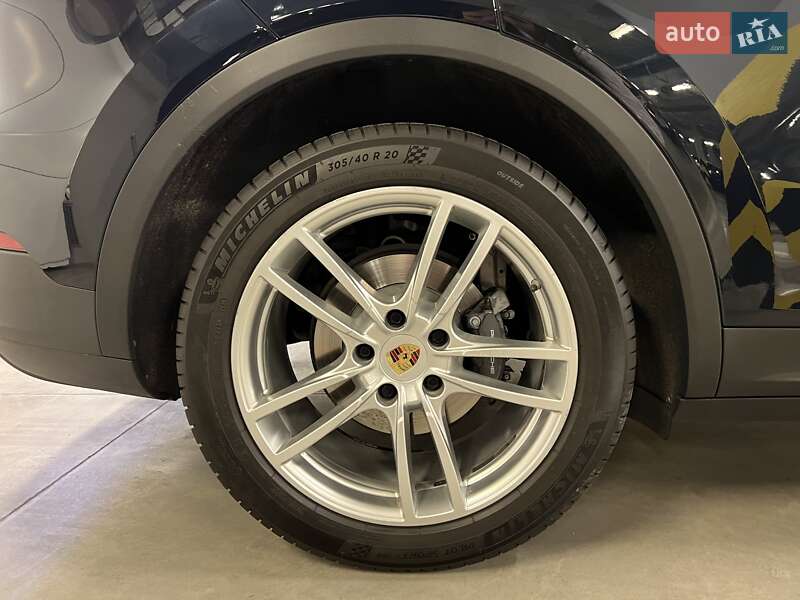Позашляховик / Кросовер Porsche Cayenne 2018 в Києві