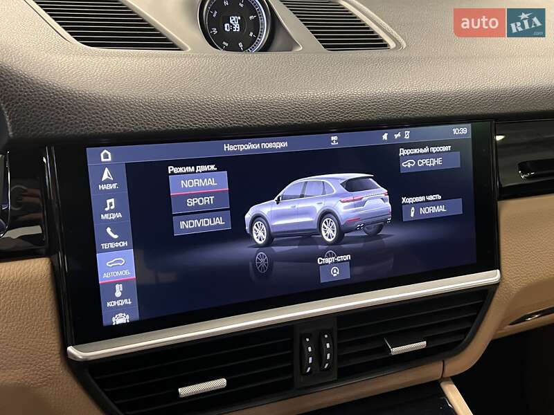 Позашляховик / Кросовер Porsche Cayenne 2018 в Києві