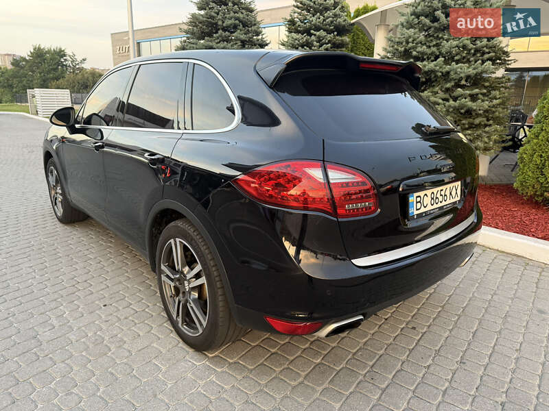 Позашляховик / Кросовер Porsche Cayenne 2010 в Львові