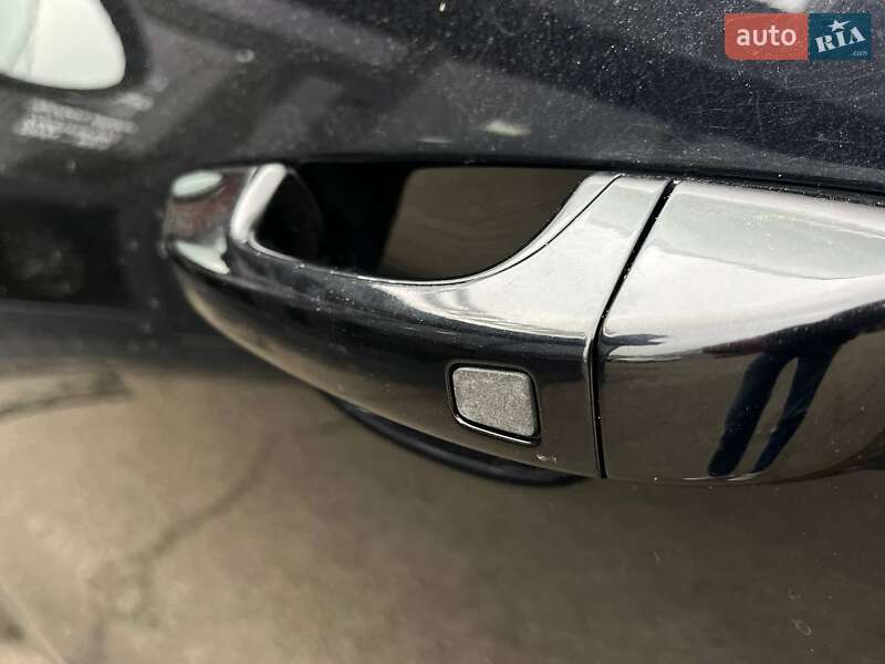 Внедорожник / Кроссовер Porsche Cayenne 2013 в Киеве