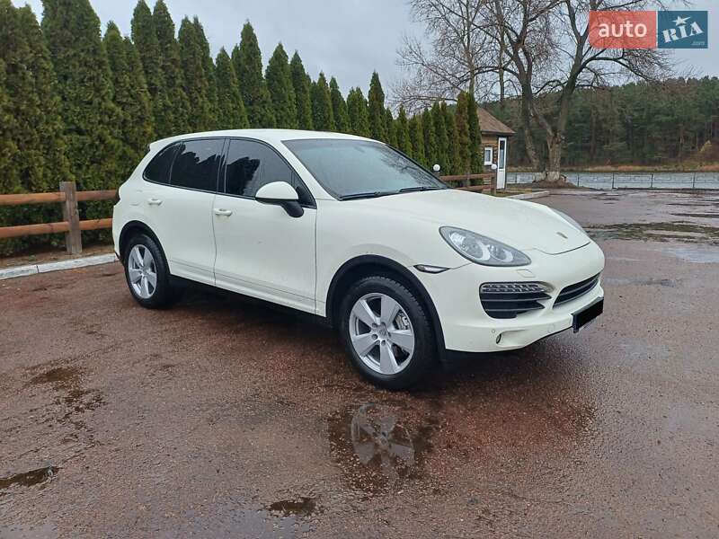 Позашляховик / Кросовер Porsche Cayenne 2011 в Чернігові