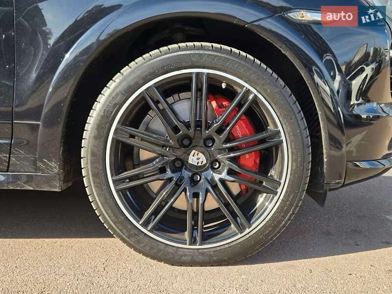 Внедорожник / Кроссовер Porsche Cayenne 2010 в Киеве фото 6 Внедорожник / Кроссовер Porsche Cayenne 2010 в Киеве