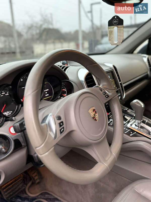Позашляховик / Кросовер Porsche Cayenne 2012 в Вінниці