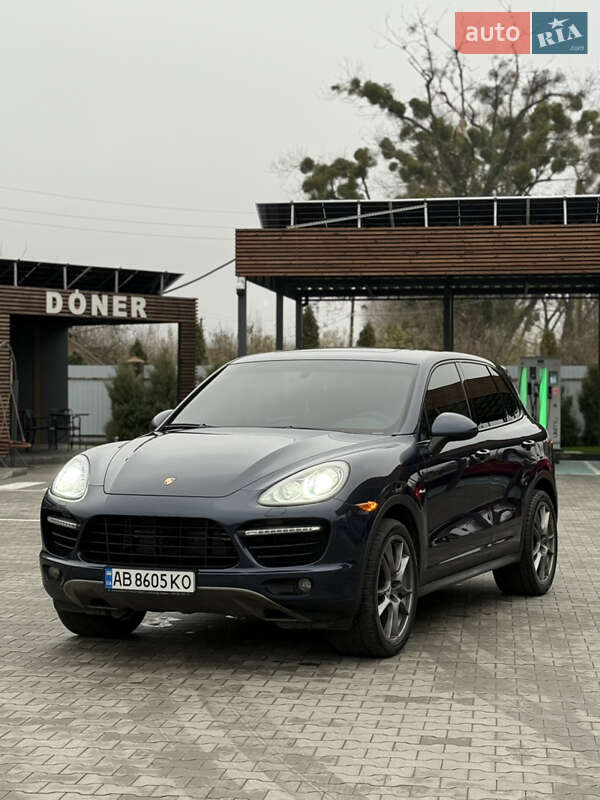 Позашляховик / Кросовер Porsche Cayenne 2012 в Вінниці