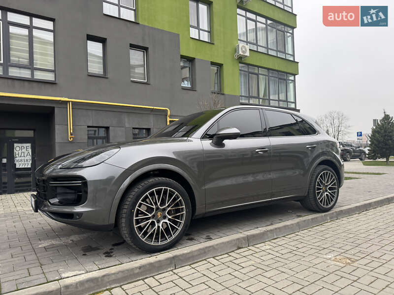 Внедорожник / Кроссовер Porsche Cayenne 2021 в Ивано-Франковске