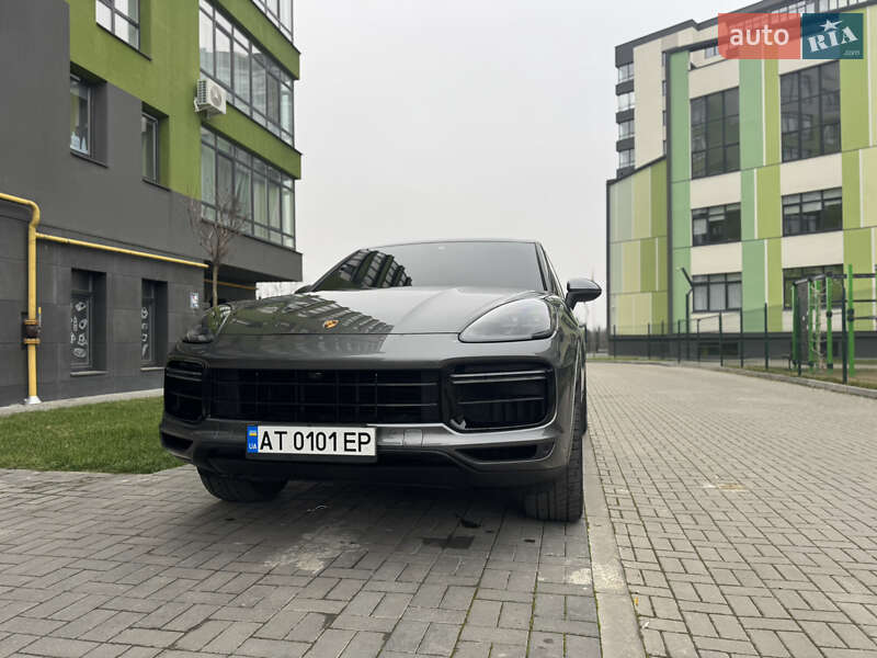 Внедорожник / Кроссовер Porsche Cayenne 2021 в Ивано-Франковске