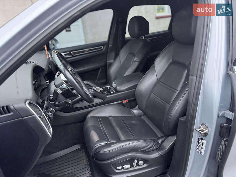 Внедорожник / Кроссовер Porsche Cayenne 2018 в Луцке