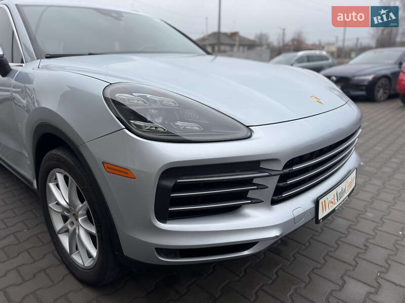 Внедорожник / Кроссовер Porsche Cayenne 2018 в Луцке