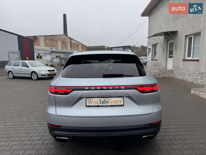 Внедорожник / Кроссовер Porsche Cayenne 2018 в Луцке