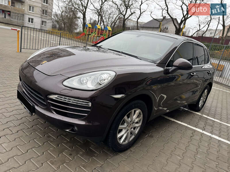 Внедорожник / Кроссовер Porsche Cayenne 2013 в Киеве