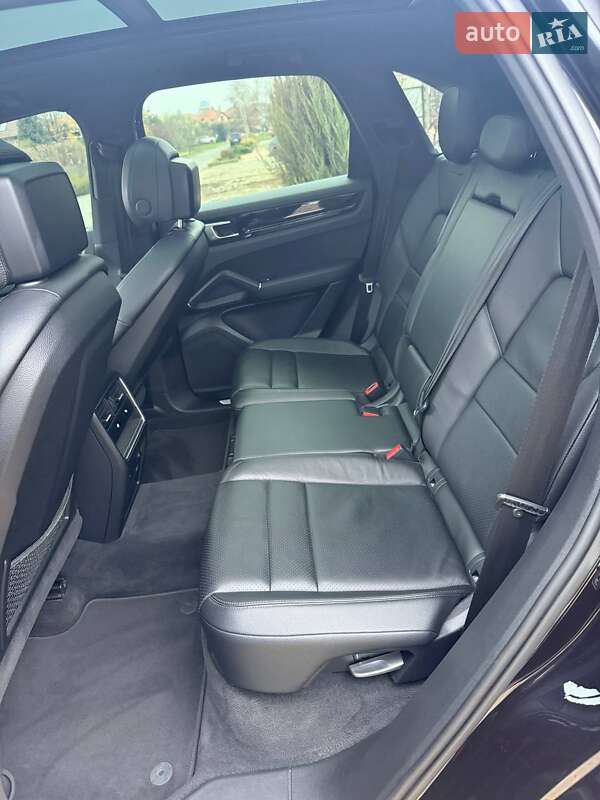 Внедорожник / Кроссовер Porsche Cayenne 2017 в Одессе фото 17 Внедорожник / Кроссовер Porsche Cayenne 2017 в Одессе
