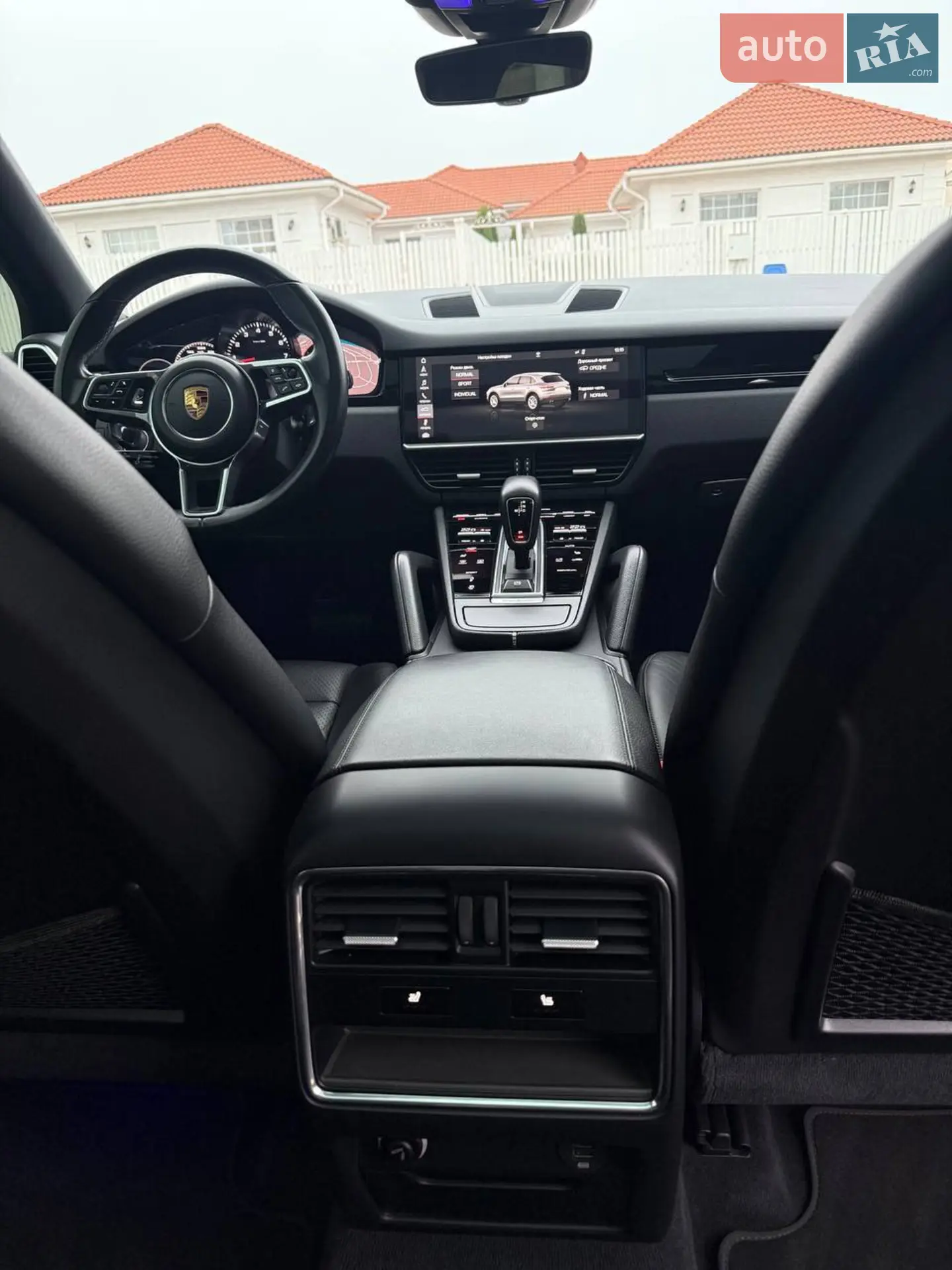 2017 Porsche Cayenne - мініатюра 22