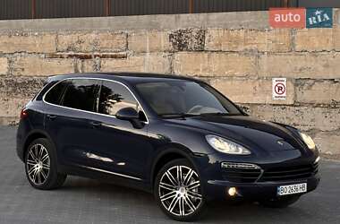 Внедорожник / Кроссовер Porsche Cayenne 2011 в Тернополе