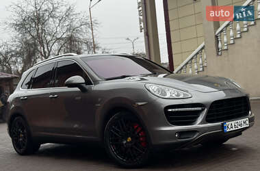 Внедорожник / Кроссовер Porsche Cayenne 2010 в Киеве