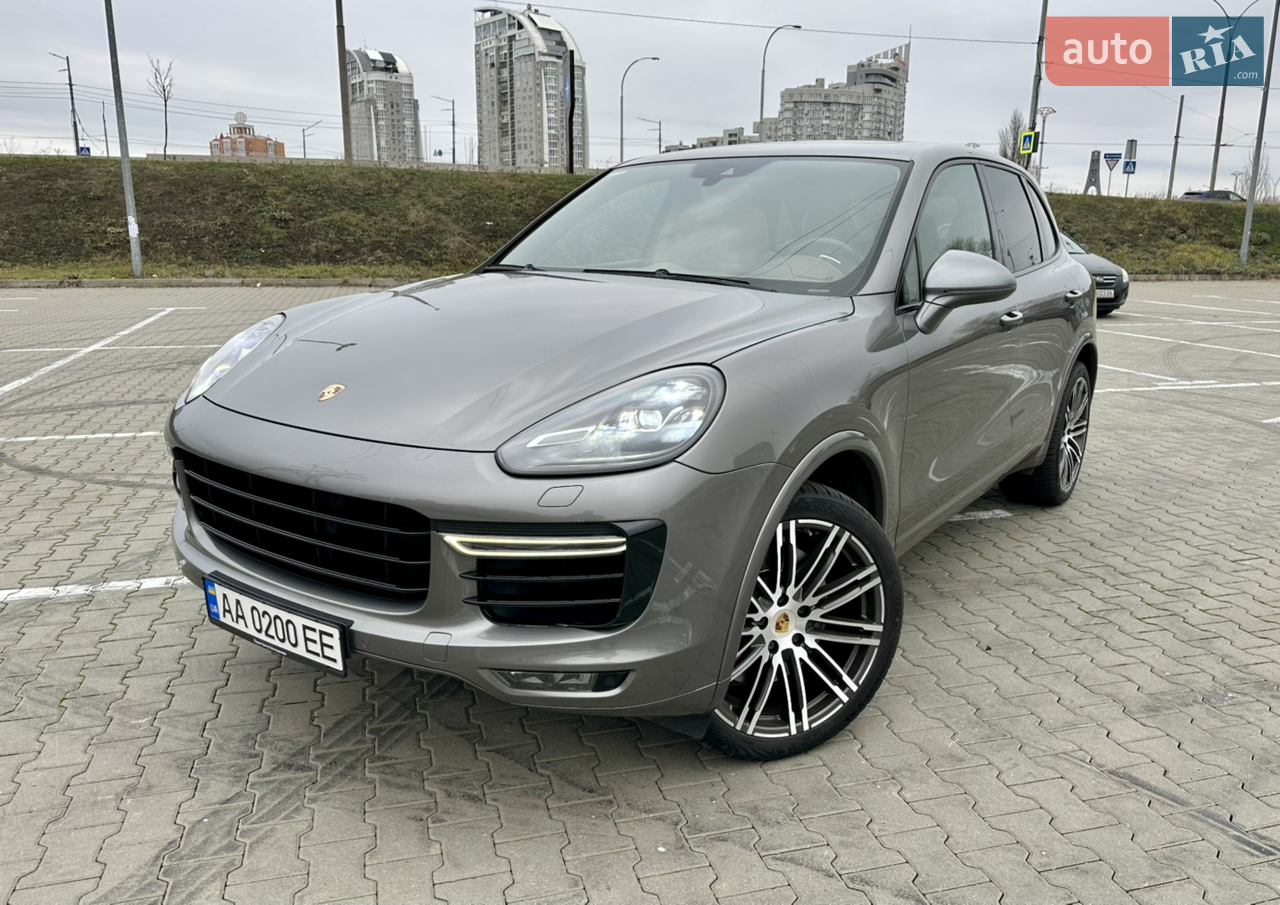 2015 Porsche Cayenne - мініатюра 30