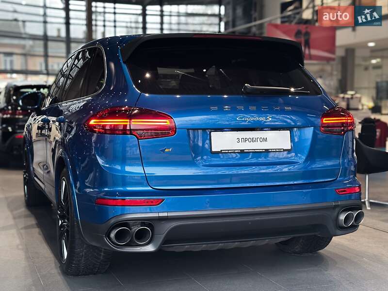 Позашляховик / Кросовер Porsche Cayenne 2016 в Одесі