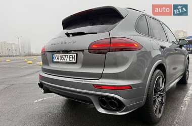 Внедорожник / Кроссовер Porsche Cayenne 2016 в Киеве
