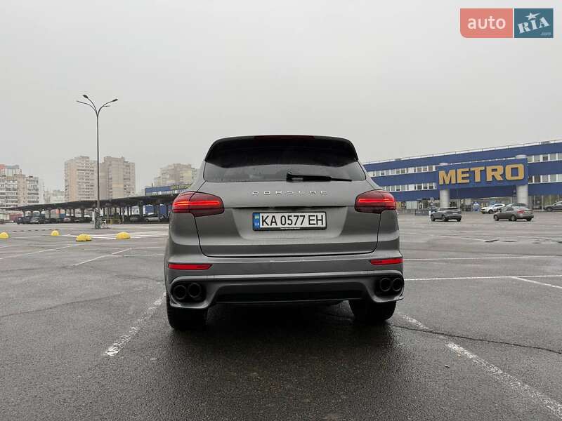 Внедорожник / Кроссовер Porsche Cayenne 2016 в Киеве фото 15 Внедорожник / Кроссовер Porsche Cayenne 2016 в Киеве