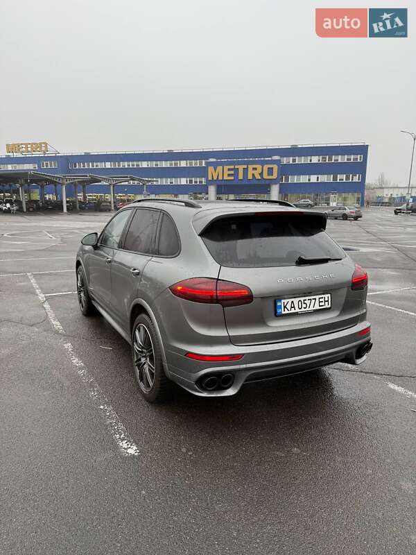 Внедорожник / Кроссовер Porsche Cayenne 2016 в Киеве фото 16 Внедорожник / Кроссовер Porsche Cayenne 2016 в Киеве