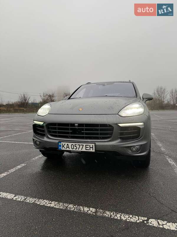 Внедорожник / Кроссовер Porsche Cayenne 2016 в Киеве фото 24 Внедорожник / Кроссовер Porsche Cayenne 2016 в Киеве