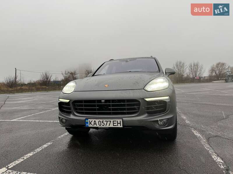 Внедорожник / Кроссовер Porsche Cayenne 2016 в Киеве фото 26 Внедорожник / Кроссовер Porsche Cayenne 2016 в Киеве