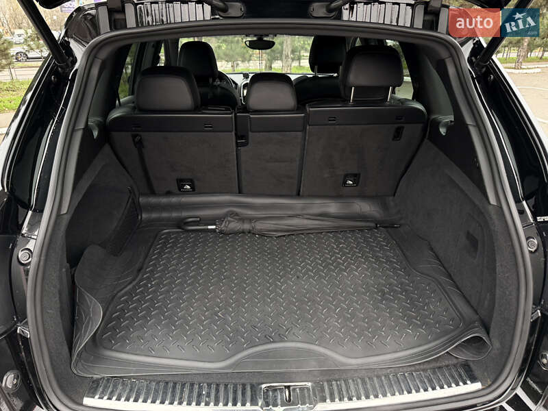 Внедорожник / Кроссовер Porsche Cayenne 2014 в Одессе