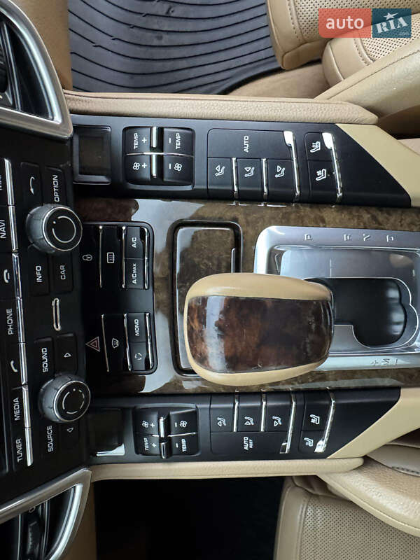 Позашляховик / Кросовер Porsche Cayenne 2012 в Львові фото 20 Позашляховик / Кросовер Porsche Cayenne 2012 в Львові