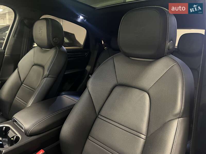 Внедорожник / Кроссовер Porsche Cayenne 2022 в Киеве фото 28 Внедорожник / Кроссовер Porsche Cayenne 2022 в Киеве