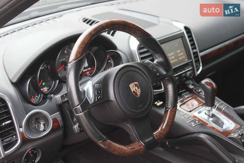 Внедорожник / Кроссовер Porsche Cayenne 2011 в Днепре фото 28 Внедорожник / Кроссовер Porsche Cayenne 2011 в Днепре