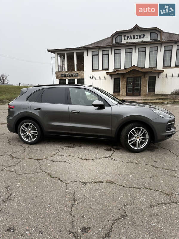 Внедорожник / Кроссовер Porsche Cayenne 2018 в Благовещенском фото 12 Внедорожник / Кроссовер Porsche Cayenne 2018 в Благовещенском