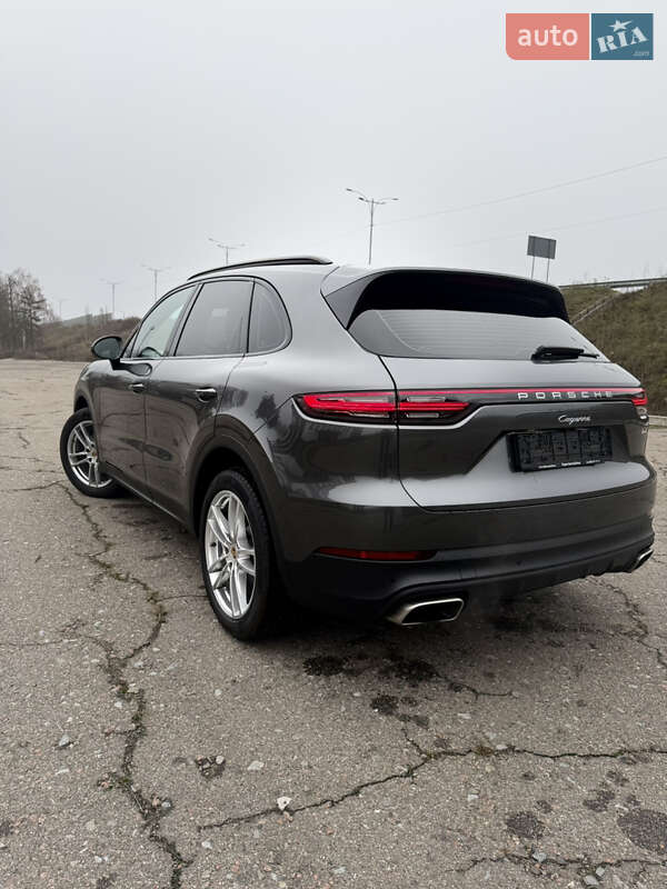 Внедорожник / Кроссовер Porsche Cayenne 2018 в Благовещенском фото 23 Внедорожник / Кроссовер Porsche Cayenne 2018 в Благовещенском