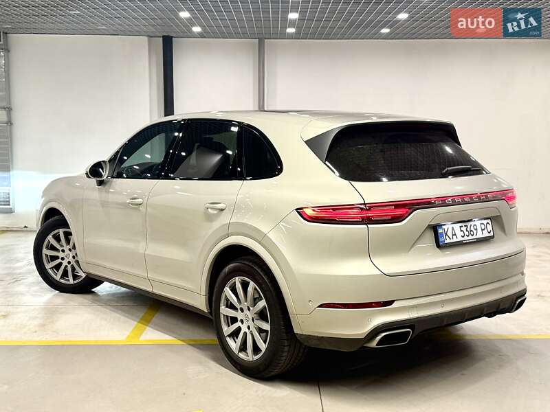 Внедорожник / Кроссовер Porsche Cayenne 2022 в Киеве фото 6 Внедорожник / Кроссовер Porsche Cayenne 2022 в Киеве
