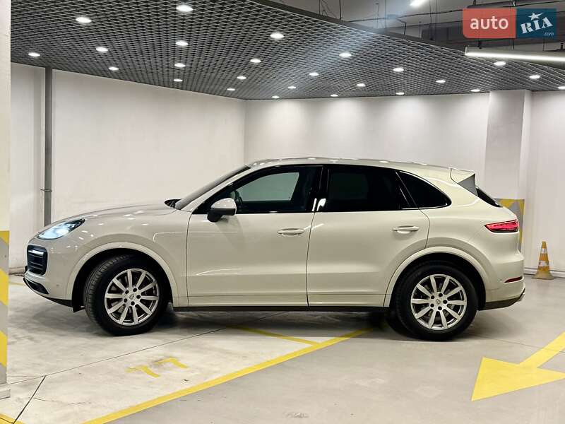 Внедорожник / Кроссовер Porsche Cayenne 2022 в Киеве фото 17 Внедорожник / Кроссовер Porsche Cayenne 2022 в Киеве
