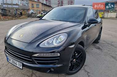 Позашляховик / Кросовер Porsche Cayenne 2013 в Рівному