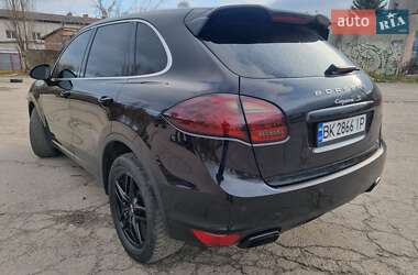 Внедорожник / Кроссовер Porsche Cayenne 2013 в Ровно