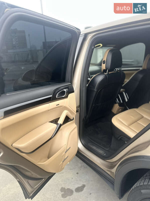 Позашляховик / Кросовер Porsche Cayenne 2014 в Києві фото 22 Позашляховик / Кросовер Porsche Cayenne 2014 в Києві