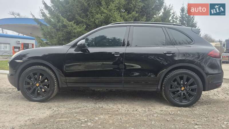 Внедорожник / Кроссовер Porsche Cayenne 2012 в Бердичеве