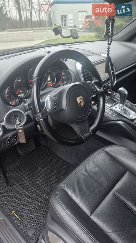 Внедорожник / Кроссовер Porsche Cayenne 2012 в Бердичеве